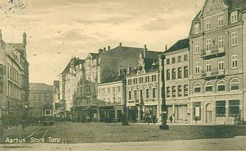 Store Torv